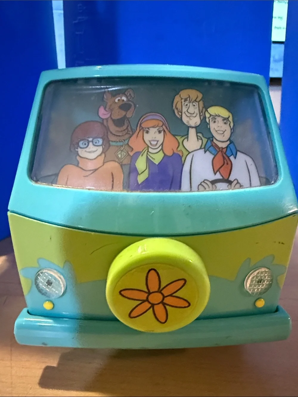 Rare Vintage 99 Westclox Scooby-Doo Mystery Machine alarm clock.Everything works